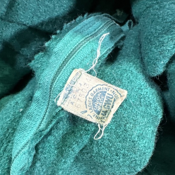 Lord Taylor 50s Ballantyne Cashmere Sweater With Wool Skirt Scotland Size Small - Picture 11 of 16